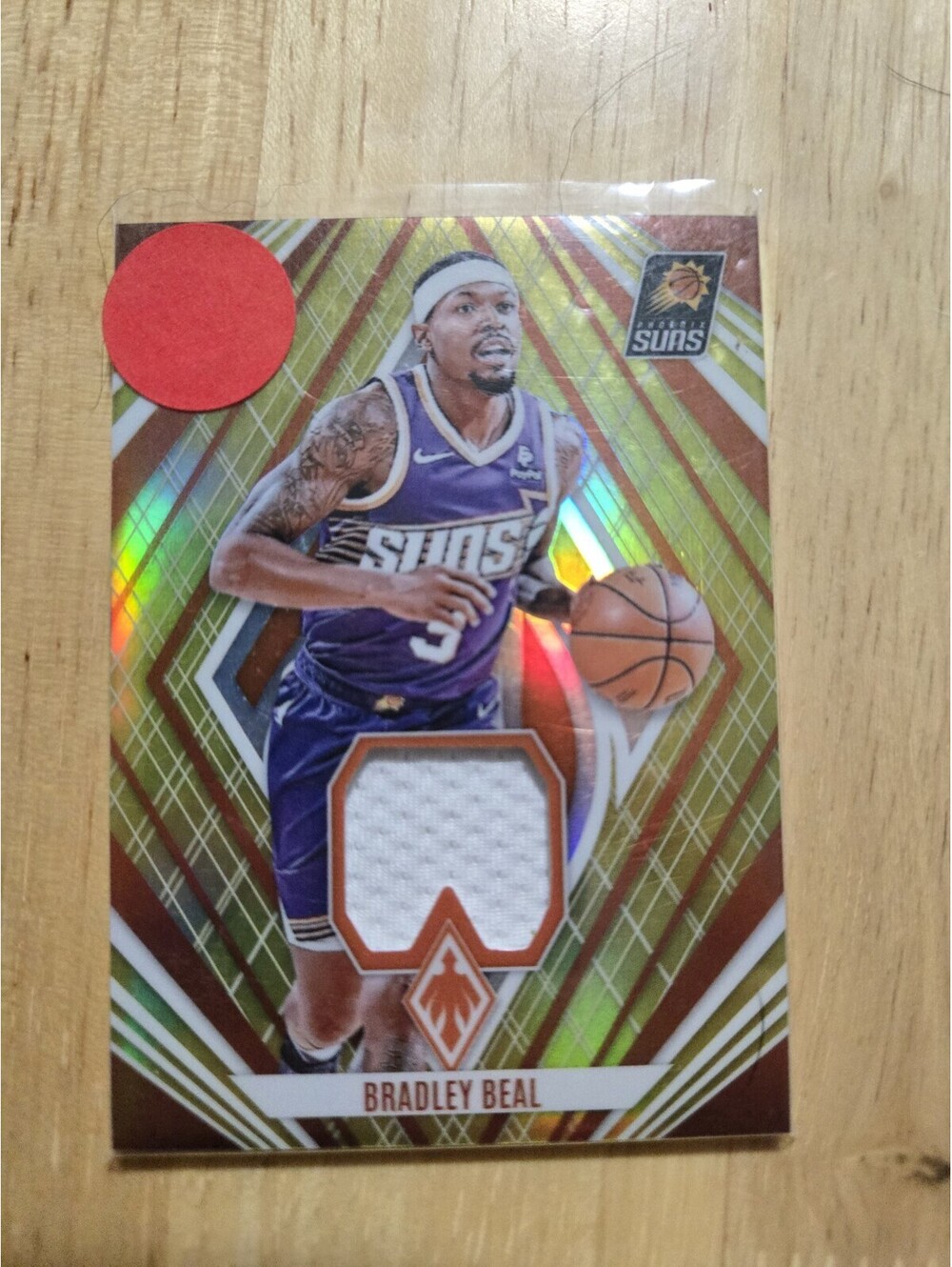 2023-24 Panini Phoenix - Veteran Materials Bradley Beal #VM-BRD Yellow /49 (MEM)